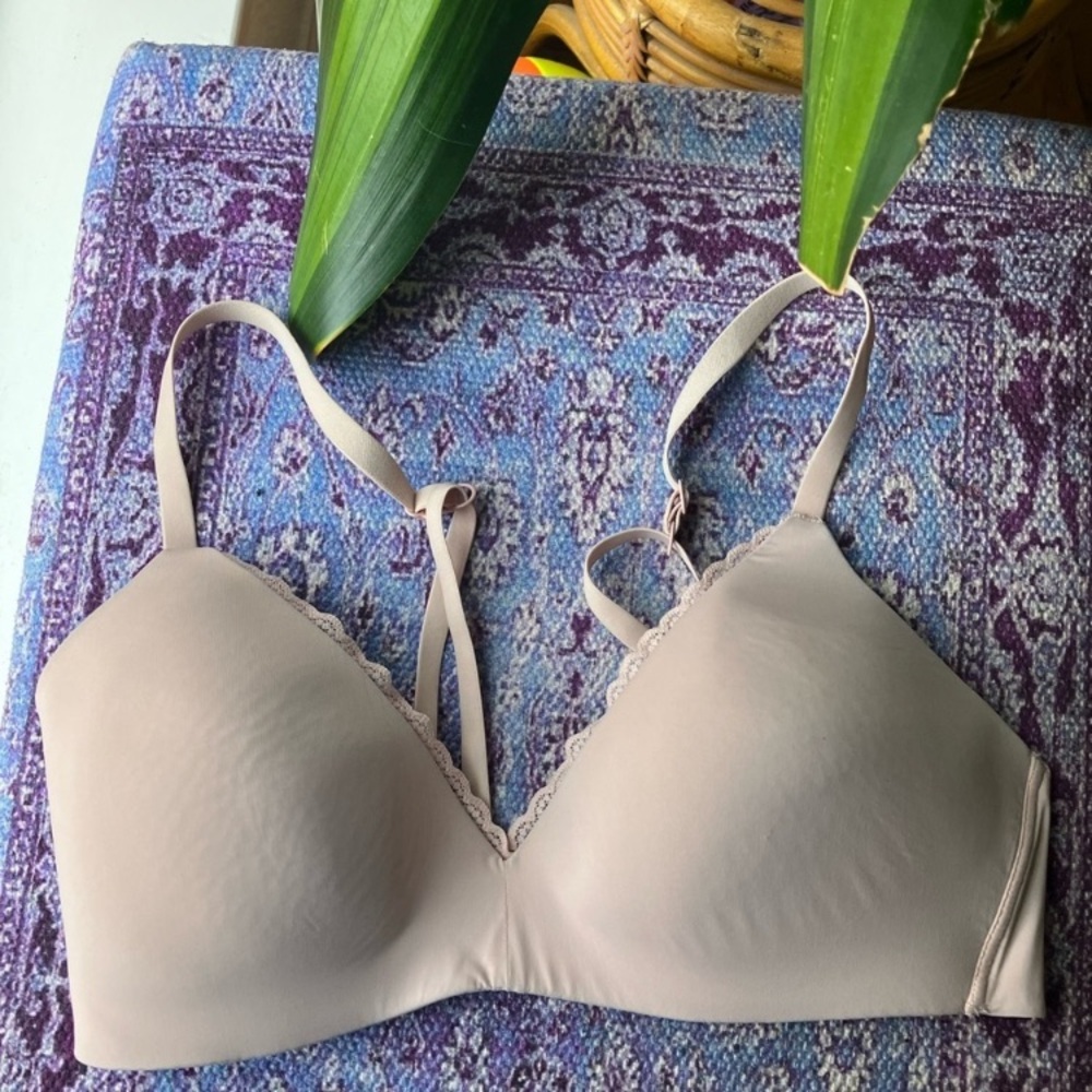 SOFT AERIE BRA